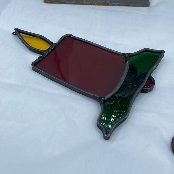 Vintage Christmas stained glass candle with holly sun catcher. - Picture 4 of 6